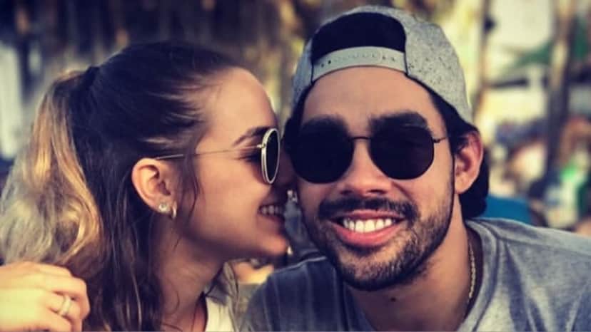 Gabriel Diniz e sua namorada Karoline Calheiros (Foto: Instagram) Gabriel Diniz e sua namorada Karoline Calheiros (Foto: Instagram)