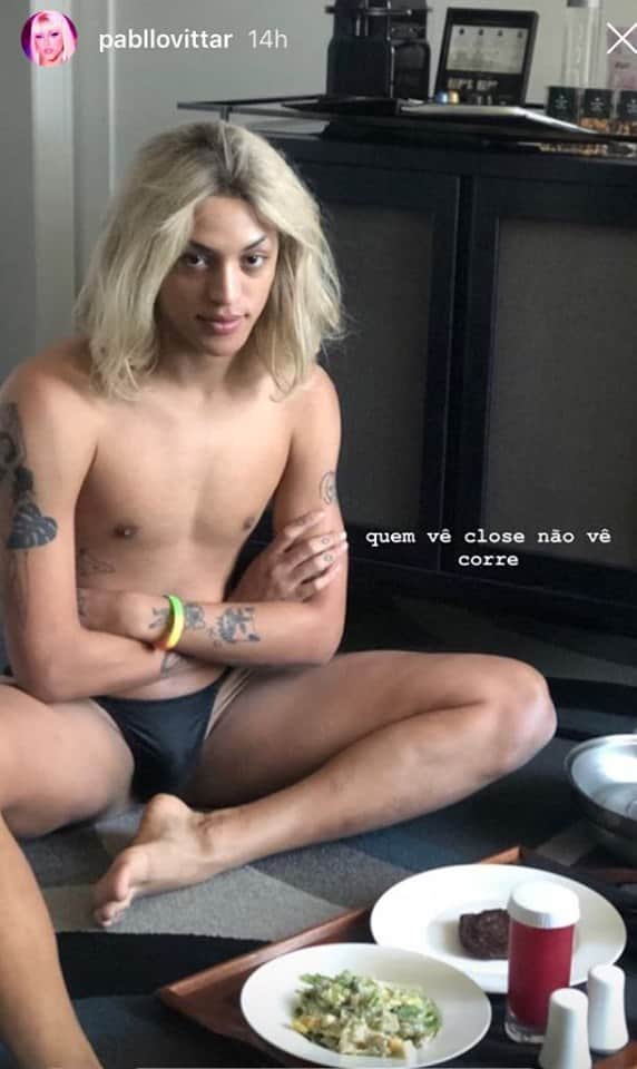 Coluna dos famosos: Pabllo Vittar mostra demais, Anitta responde fãs, Ratinho compra emissora e Paulo Henrique Amorim fora de atração Coluna dos famosos: Pabllo Vittar mostra demais, Anitta responde fãs, Ratinho compra emissora e Paulo Henrique Amorim fora de atração