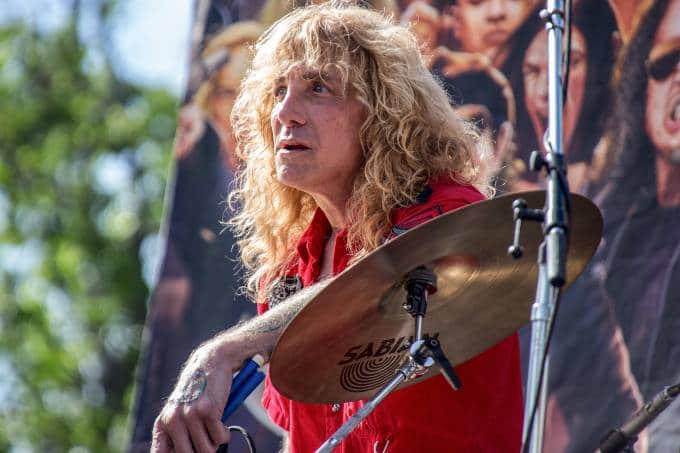 O baterista Steven Adler, que faz parte do grupo Guns N' Roses (Foto: Reprodução)