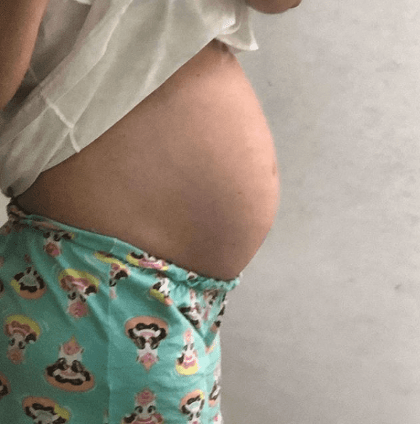 Tatá Werneck postou a barriga de grávida (Foto: Reprodução) Tatá Werneck postou a barriga de grávida (Foto: Reprodução)