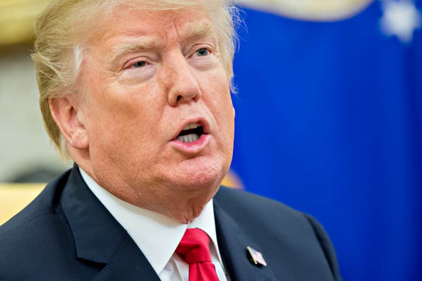 O presidente Donald Trump curtiu um tweet que chamava Rihanna de rainha (Foto: Reprodução) O presidente Donald Trump curtiu um tweet que chamava Rihanna de rainha (Foto: Reprodução)