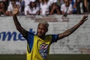 De visual novo, Neymar revelou seu estado de saúde (Foto: Reprodução) De visual novo, Neymar revelou seu estado de saúde (Foto: Reprodução)
