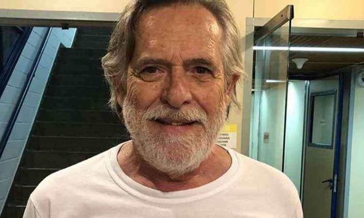 O ator José de Abreu, com a vida devastada, terá que pagar uma indenização a hospital (Foto: Reprodução) O ator José de Abreu, com a vida devastada, terá que pagar uma indenização a hospital (Foto: Reprodução)