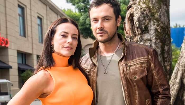 Vivi (Paolla Oliveira) e Chiclete (Sergio Guizé) em A Dona do Pedaço (Foto: Globo/João Miguel Júnior) Vivi (Paolla Oliveira) e Chiclete (Sergio Guizé) em A Dona do Pedaço (Foto: Globo/João Miguel Júnior)