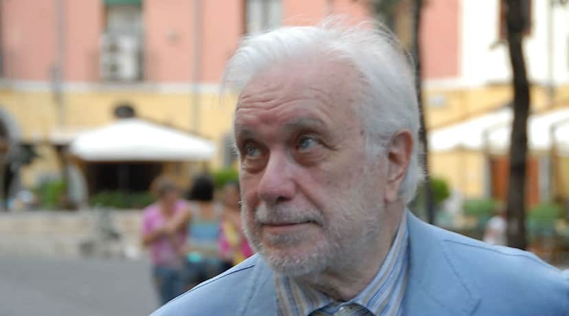 Escritor Luciano Crescenzo (foto: Reprodução) Escritor Luciano Crescenzo (foto: Reprodução)