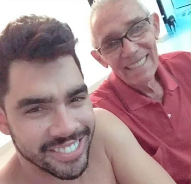 Gabriel Diniz e seu avô (Foto: Reprodução/Instagram) Gabriel Diniz e seu avô (Foto: Reprodução/Instagram)