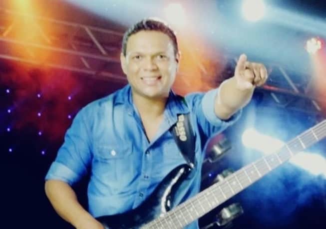 Músico sertanejo, Sula Bass, morreu em acidente de moto (Foto: Divulgação) Músico sertanejo, Sula Bass, morreu em acidente de moto (Foto: Divulgação)