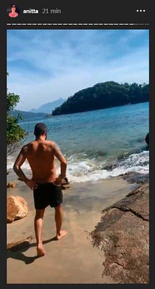 Anitta foge para lugar paradisíaco com Pedro Scooby e faz anuncio bombástico: ''será um momento inesquecível" Foto: Reprodução Anitta foge para lugar paradisíaco com Pedro Scooby e faz anuncio bombástico: ''será um momento inesquecível" Foto: Reprodução