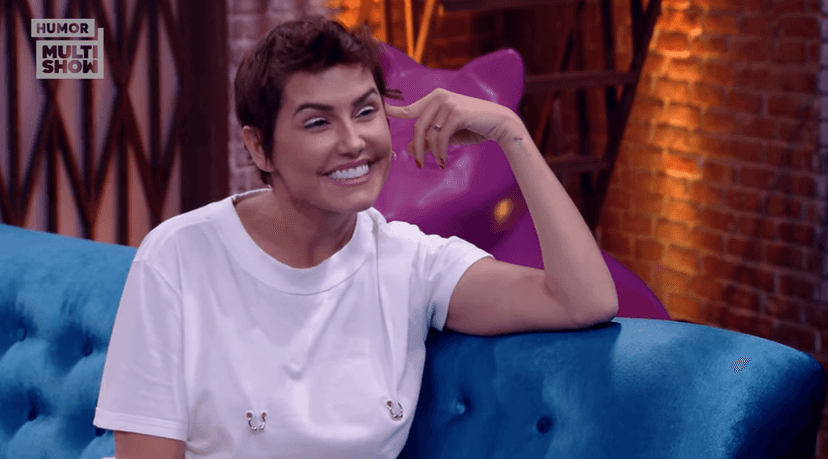 A atriz Deborah Secco abriu o jogo em entrevista para o talk show Lady Night, de Tatá Werneck. A atriz Deborah Secco abriu o jogo em entrevista para o talk show Lady Night, de Tatá Werneck.