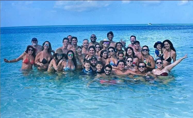 Ivete Sangalo e toda a sua galera (Foto: Reprodução/ Instagram) Ivete Sangalo e toda a sua galera (Foto: Reprodução/ Instagram)