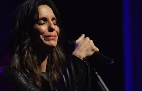 A apresentadora do The Voice Kids da Globo, Ivete Sangalo fez uma declaração emocionante em foto com a família (Foto: Reprodução) A apresentadora do The Voice Kids da Globo, Ivete Sangalo fez uma declaração emocionante em foto com a família (Foto: Reprodução)