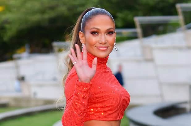 A cantora Jennifer Lopez comemora seus 50 anos de idade (Foto: Reprodução) A cantora Jennifer Lopez comemora seus 50 anos de idade (Foto: Reprodução)