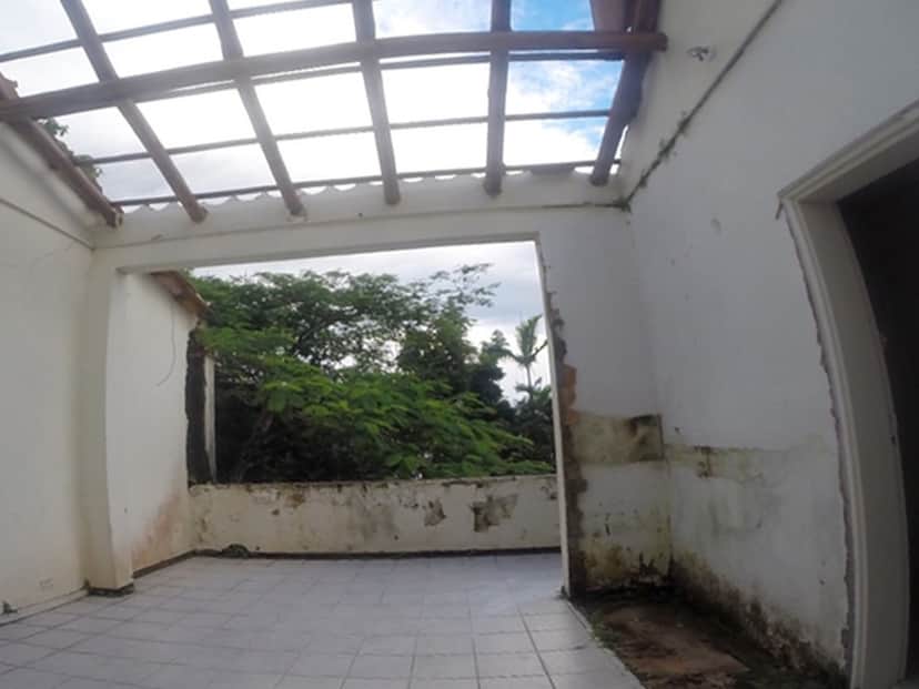 Hebe, Clodovil e Vera Verão deixaram mansões, destruídas pelo tempo e pela briga das famílias Hebe, Clodovil e Vera Verão deixaram mansões, destruídas pelo tempo e pela briga das famílias