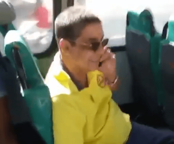 Zeca Pagodinho (Foto: Reprodução/ Instagram) ônibus Zeca Pagodinho (Foto: Reprodução/ Instagram) ônibus
