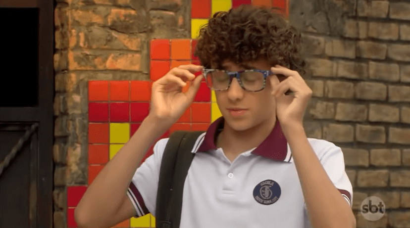 Luigi em cena da novela As Aventuras de Poliana, exibida pelo SBT. (Foto: Reprodução)