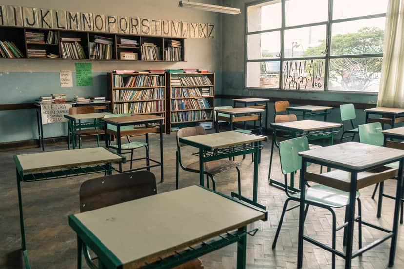 Sala de aula da fictícia Escola Municipal Carolina Maria de Jesus, de 'Segunda Chamada', série estrelada por Débora Bloch Sala de aula da fictícia Escola Municipal Carolina Maria de Jesus, de 'Segunda Chamada', série estrelada por Débora Bloch