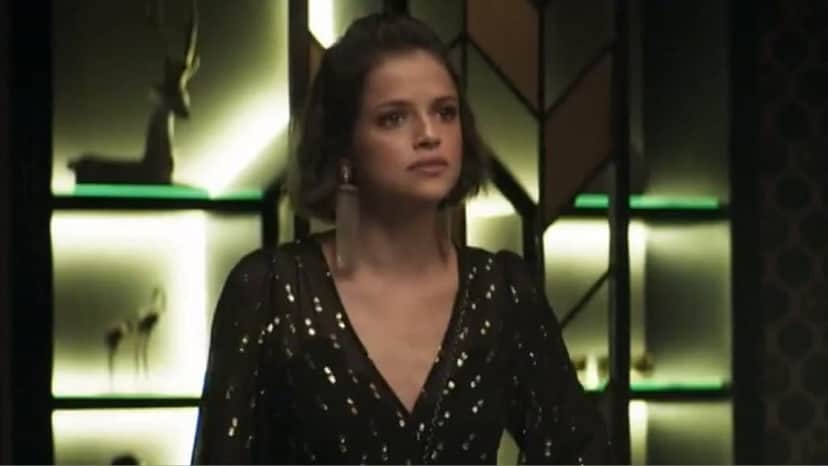 Josiane em A Dona do Pedaço, será descoberta em crime contra própria mãe (Imagem: Reprodução) Josiane em A Dona do Pedaço, será descoberta em crime contra própria mãe (Imagem: Reprodução)