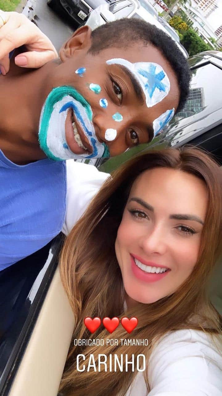 Nicole Bahls e fã (Foto: Reprodução/Instagram) Nicole Bahls e fã (Foto: Reprodução/Instagram)