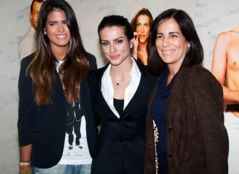 Gloria Pires com as filhas, Cleo e Antonia (Foto: Divulgação) Gloria Pires com as filhas, Cleo e Antonia (Foto: Divulgação)