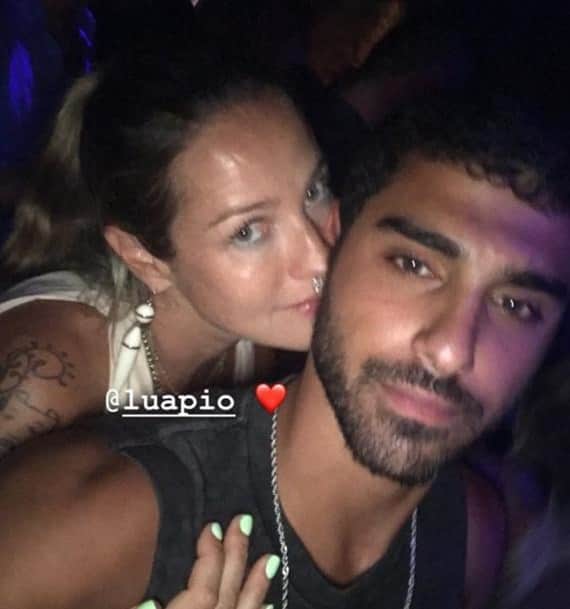 A ex-atriz da Globo, Luana Piovani ao lado do famoso jogador de basquete, Olek Malka (Foto: Reprodução) A ex-atriz da Globo, Luana Piovani ao lado do famoso jogador de basquete, Olek Malka (Foto: Reprodução)