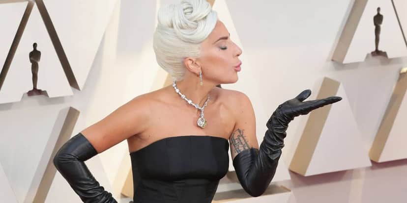 A cantora Lady Gaga toma atitude depois de atentados nos Estados Unidos (Foto: Reprodução) A cantora Lady Gaga toma atitude depois de atentados nos Estados Unidos (Foto: Reprodução)