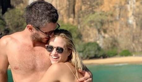 Luiza Valderato e seu novo namorado, Felipe Abad aproveitam juntinhos Fernando de Noronha Imagem: Instagram) Luiza Valderato e seu novo namorado, Felipe Abad aproveitam juntinhos Fernando de Noronha Imagem: Instagram)