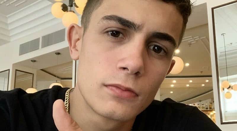 Famosos expostos: cantor MC Hariel teve vídeo de sexo explícito vazado (Reprodução) Famosos expostos: cantor MC Hariel teve vídeo de sexo explícito vazado (Reprodução)