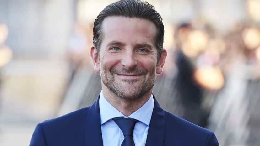 Bradley Cooper curte férias com a filha sem a companhia de Irina Shay pela primeira vez (Foto: Reprodução) Bradley Cooper curte férias com a filha sem a companhia de Irina Shay pela primeira vez (Foto: Reprodução)