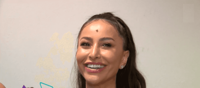 A apresentadora Sabrina Sato está quebrando protocolo na Record ao comandar especial sozinha. (Foto: Reprodução) A apresentadora Sabrina Sato está quebrando protocolo na Record ao comandar especial sozinha. (Foto: Reprodução)