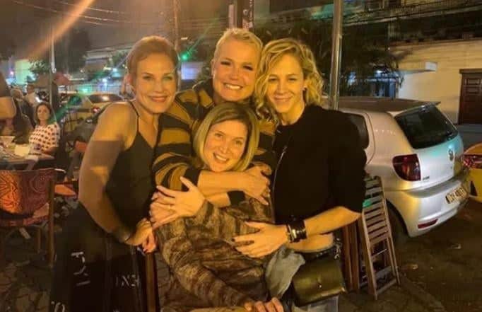 Xuxa com as paquitas Andrea Veiga, Louise Wischerman, a Pituxa, e Ana Paula Guimarães (Foto: Reprodução/ Instagram) Xuxa com as paquitas Andrea Veiga, Louise Wischerman, a Pituxa, e Ana Paula Guimarães (Foto: Reprodução/ Instagram)