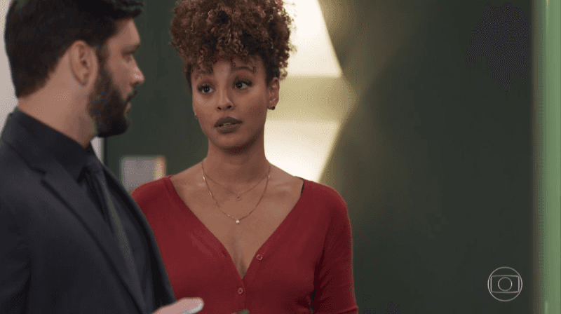 Gisele (Sheron Menezzes) terá traição descoberta em Bom Sucesso (Foto: Reprodução/Globo) Gisele (Sheron Menezzes) terá traição descoberta em Bom Sucesso (Foto: Reprodução/Globo)