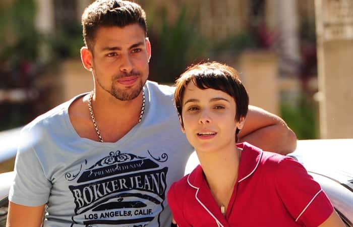 Nina (Débora Falabella) e Jorginho (Cauã Reymond) em Avenida Brasil (Foto: Globo/João Miguel Júnior) Nina (Débora Falabella) e Jorginho (Cauã Reymond) em Avenida Brasil (Foto: Globo/João Miguel Júnior)