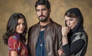 Jamil (Renato Góes), Laila (Julia Dalavia) e Dalila (Alice Wegmann) em Órfãos da Terra (Foto: Globo/Paulo Belote) Jamil (Renato Góes), Laila (Julia Dalavia) e Dalila (Alice Wegmann) em Órfãos da Terra (Foto: Globo/Paulo Belote)