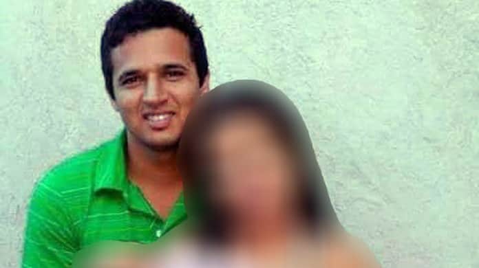 Elvis Santana foi torturado e baleado; ele é um famoso comunicador (Foto: Reprodução) Elvis Santana foi torturado e baleado; ele é um famoso comunicador (Foto: Reprodução)