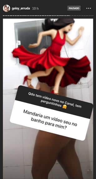 Geisy Arruda tomando banho nua (Foto: Reprodução/Instagram)