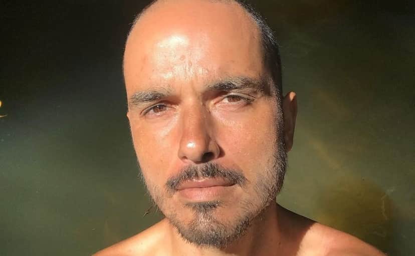 Léo Rosa resolveu ousar ao aparecer sem roupa nas redes sociais (Foto: Reprodução) Léo Rosa resolveu ousar ao aparecer sem roupa nas redes sociais (Foto: Reprodução)