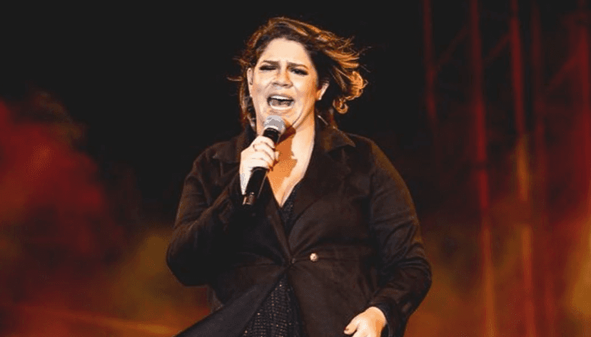 Marília Mendonça foi surpreendida com a presença especial de Ivete Sangalo em seu show (Foto: Reprodução/Instagram) Marília Mendonça foi surpreendida com a presença especial de Ivete Sangalo em seu show (Foto: Reprodução/Instagram)