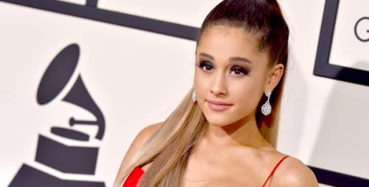 Ariana Grande processa empresa e cria polêmica (Foto: Reprodução) Ariana Grande processa empresa e cria polêmica (Foto: Reprodução)