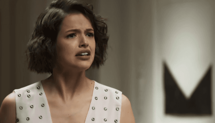 Josiane (Agatha Moreira) será flagrada como vendedora na feira e surtará em A Dona do Pedaço (Foto: Reprodução/Globo) Josiane (Agatha Moreira) será flagrada como vendedora na feira e surtará em A Dona do Pedaço (Foto: Reprodução/Globo)