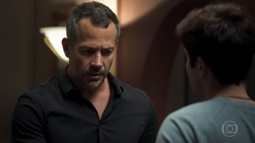 Agno e Leandro em cena da novela A Dona do Pedaço (Foto: Reprodução) Agno e Leandro em cena da novela A Dona do Pedaço (Foto: Reprodução)