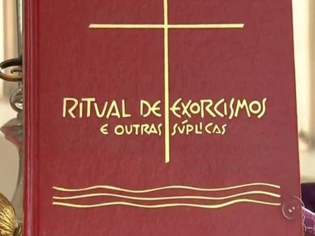 Padre Fábio de Melo fala sobre o exorcismo Padre Fábio de Melo fala sobre o exorcismo