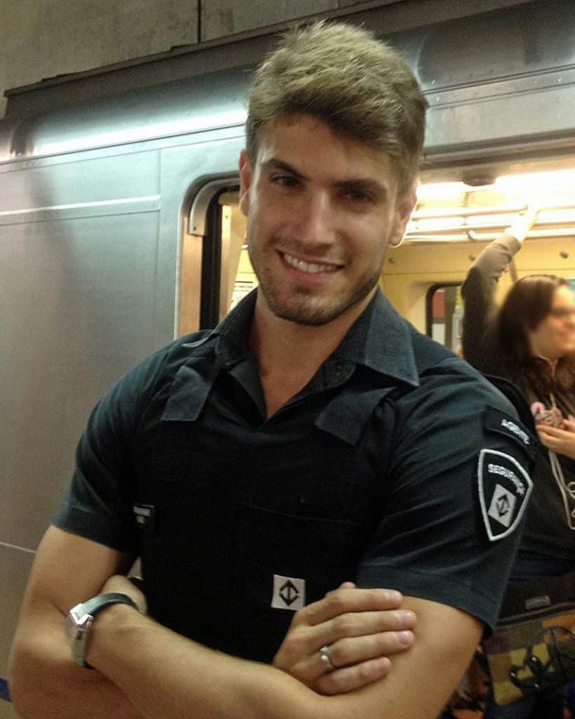 Guilherme Leão, o Segurança Gato do Metrô Guilherme Leão, o Segurança Gato do Metrô
