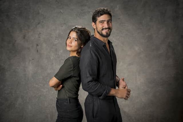 Julia Dalavia e Renato Góes em Órfãos da Terra (Foto: Globo/Victor Pollak) Julia Dalavia e Renato Góes em Órfãos da Terra (Foto: Globo/Victor Pollak)