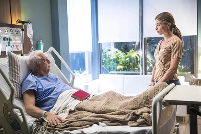 Alberto (Antonio Fagundes) demite Paloma (Grazi Massafera) em Bom Sucesso (Foto: Globo/João Miguel Júnior) Alberto (Antonio Fagundes) demite Paloma (Grazi Massafera) em Bom Sucesso (Foto: Globo/João Miguel Júnior)