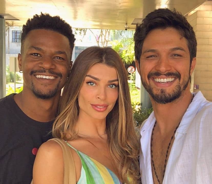 Ramon, Paloma e Marcos o trio de protagonistas da novela Bom Sucesso Ramon, Paloma e Marcos o trio de protagonistas da novela Bom Sucesso