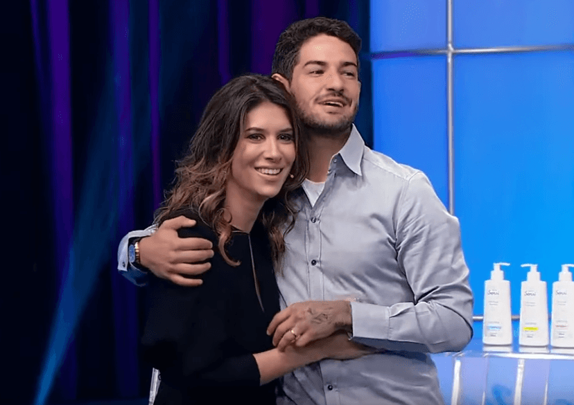 Rebeca Abravanel e Alexandre Pato no Roda a Roda (Foto: Reprodução) Rebeca Abravanel e Alexandre Pato no Roda a Roda (Foto: Reprodução)