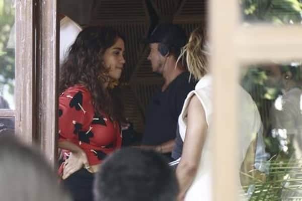 Nanda Costa e Letícia Lima em gravação da novela Amor de Mãe (Foto: Extra) Nanda Costa e Letícia Lima em gravação da novela Amor de Mãe (Foto: Extra)