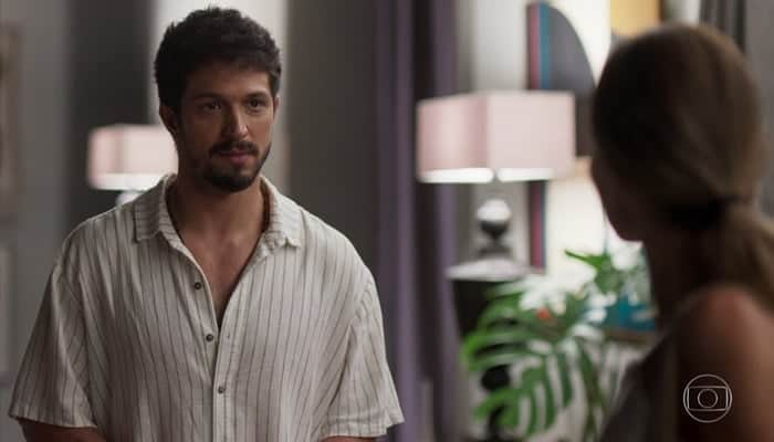 Marcos (Romulo Estrela) e Paloma (Grazi Massafera) em Bom Sucesso (Foto: Reprodução/Globo) Marcos (Romulo Estrela) e Paloma (Grazi Massafera) em Bom Sucesso (Foto: Reprodução/Globo)