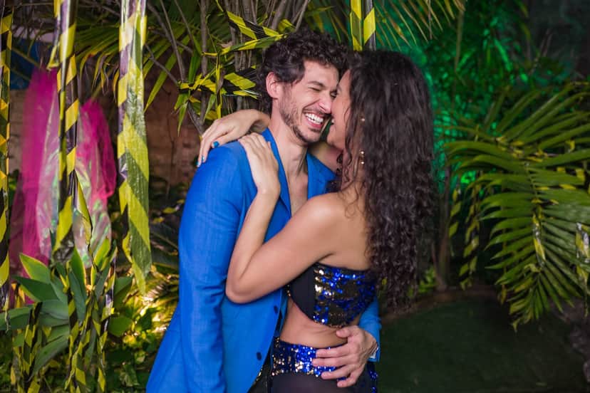 Debora Nascimento e o novo namorado, Luiz Perez (Foto: Festa Apocalipse Tropical/Facebook)