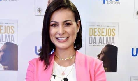 A apresentadora da Record, Andressa Urach fala sobre possessão (Foto: Reprodução/Instagram) A apresentadora da Record, Andressa Urach fala sobre possessão (Foto: Reprodução/Instagram)